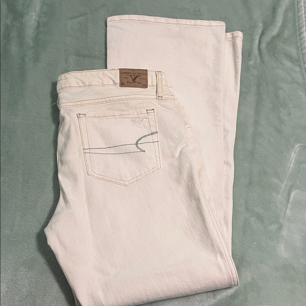 American Eagle White Bootcut Jeans Women’s 32x30 Distressed Stretch Denim
